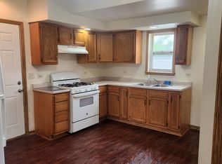 27 N Hickory St APT 2B, Joliet, IL 60435
