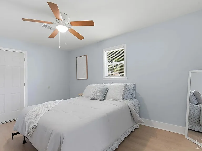 525 Pelham Rd — Photo 9