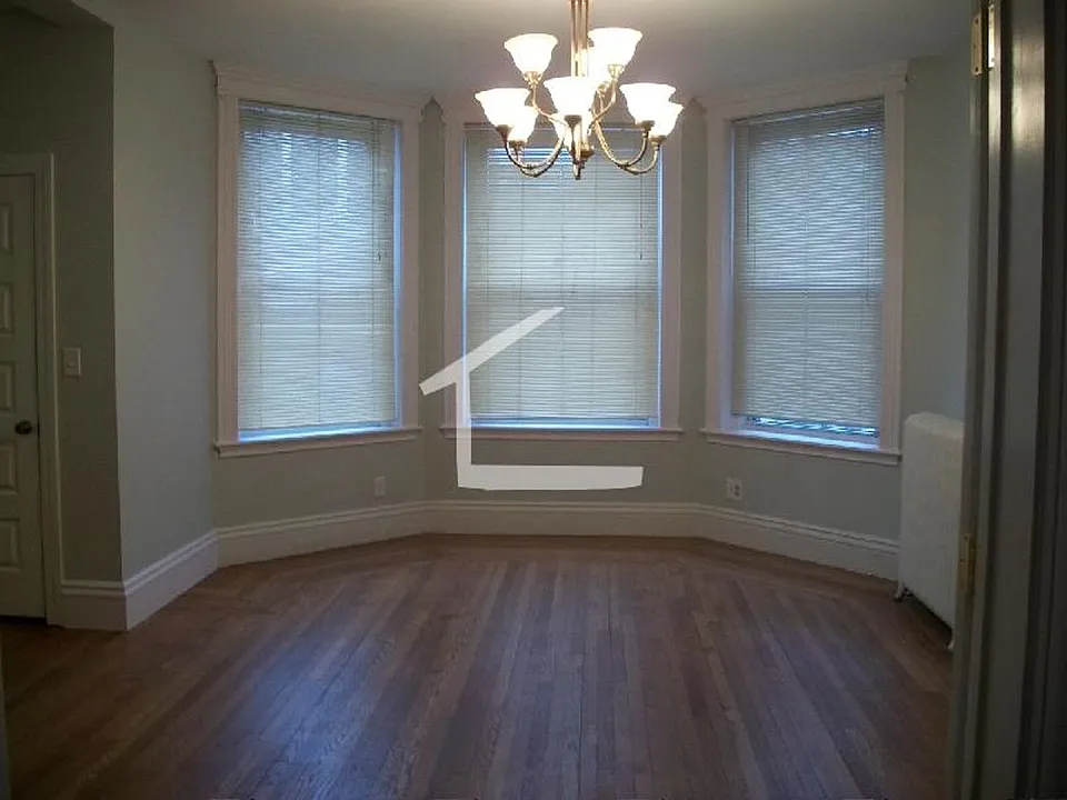 3 Babcock St #1A