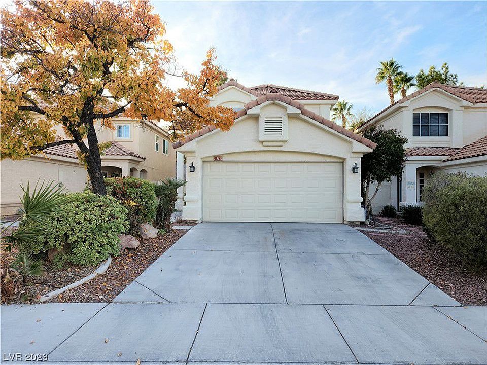 1st image of 1321 Desert Hills Dr