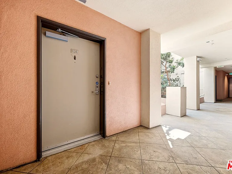 1222 S Westgate Ave #104 — Photo 21