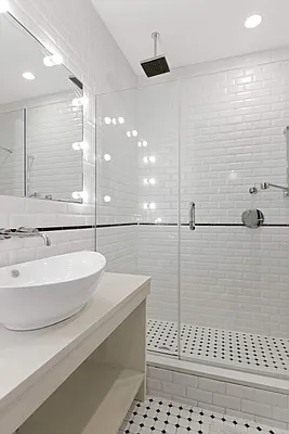 Sold by Compass | media 18