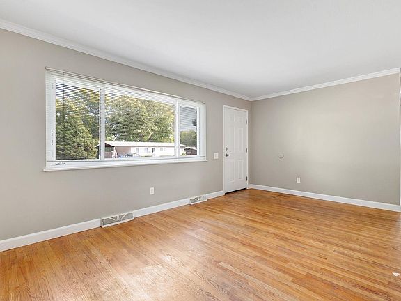 5th image of 2340 Mockingbird Ln