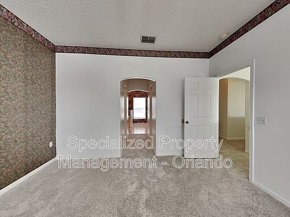 3rd image of 3233 Kings Ridge Ter