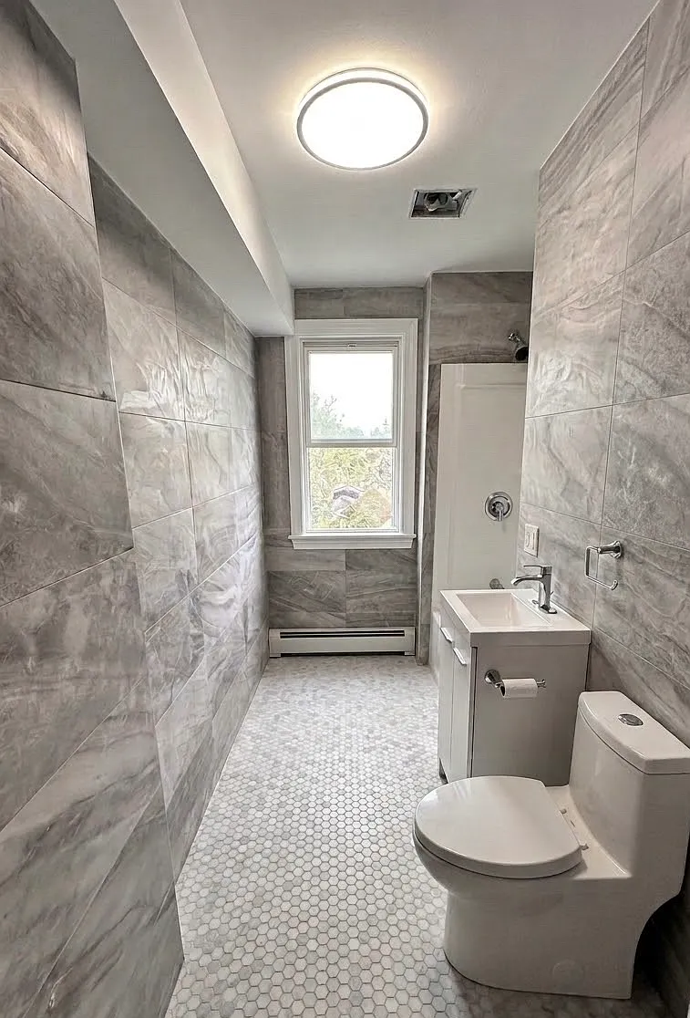 6 bed, 3180 sqft, $2,150 — Photo 4