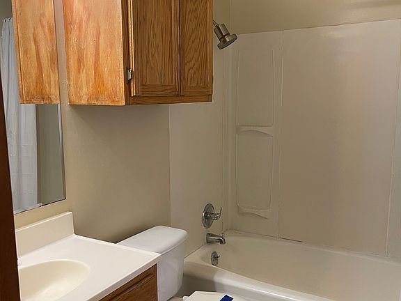 2nd image of 510 E Fort Worth Dr