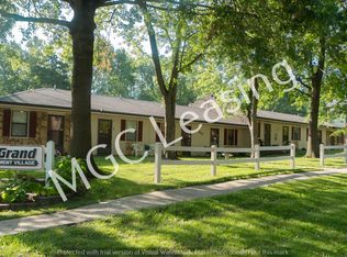 303 SE Grand Ave #4, Lees Summit, MO 64063