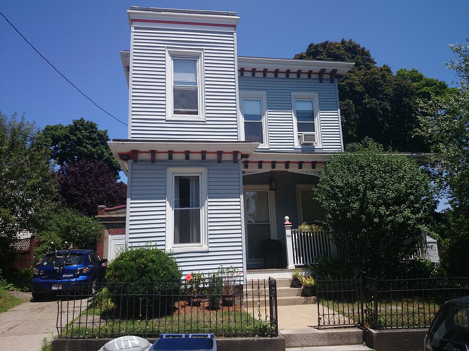 2nd image of 114 Sheridan St