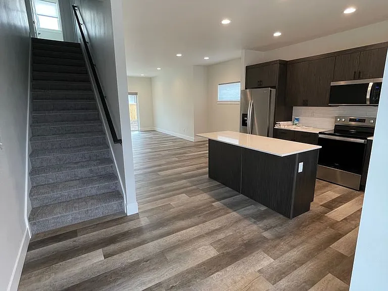 513 Spaniel Ln — Photo 4