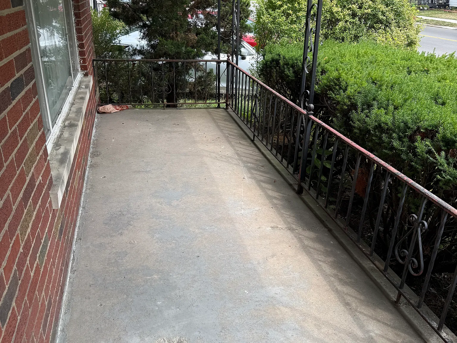 3 bed, 1068 sqft, $1,550 — Photo 3
