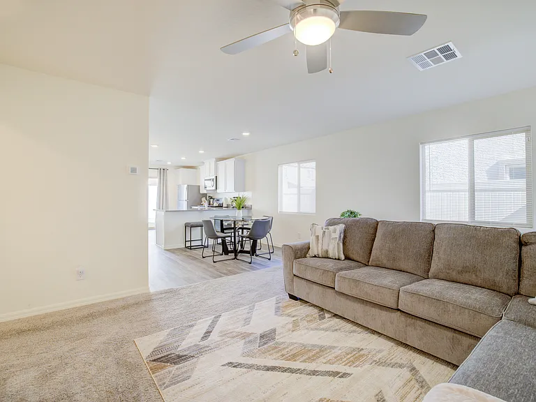 1586 Oro Grande Dr — Photo 4