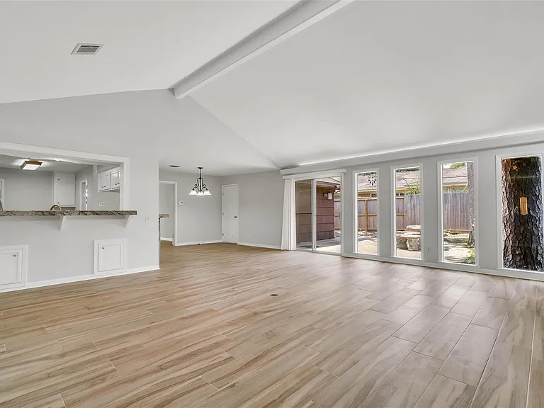 442 Mignon Ln — Photo 14