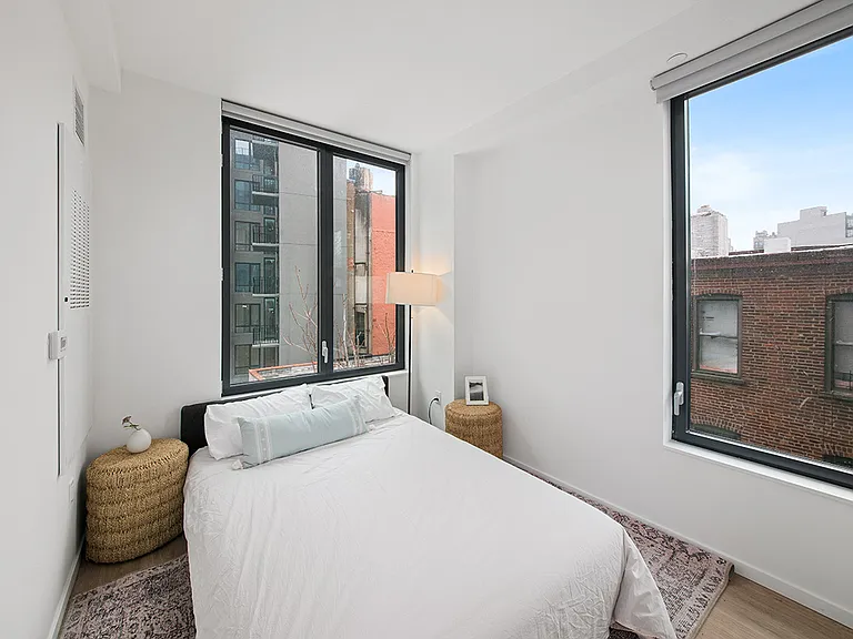 12 Halsey St #Penthouse 201 — Photo 8