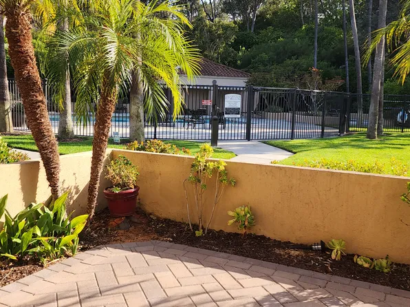71 Corsica Dr, Newport Beach, CA 92660