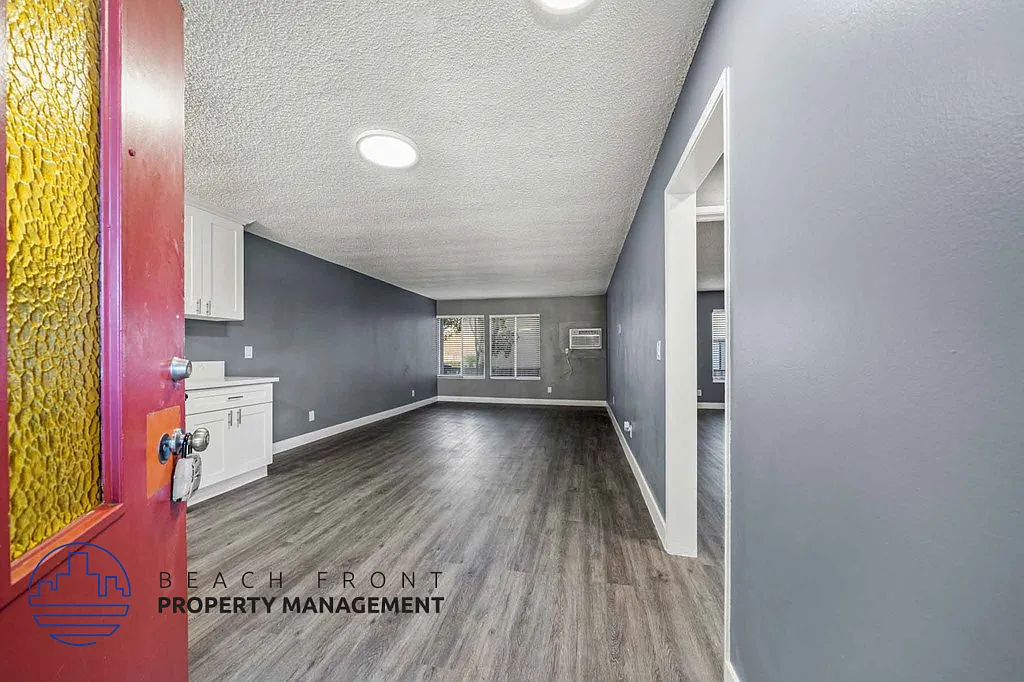 1021 N. Flower St. — Photo 2