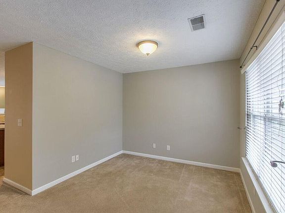 4th image of 510 Flintlock Ct