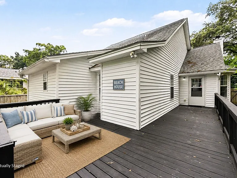 333 Riverland Dr — Photo 13