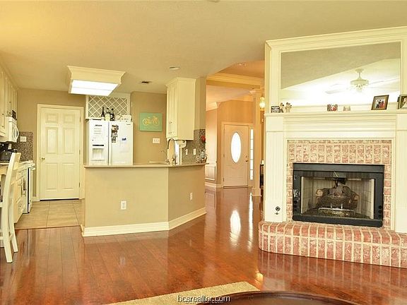 2nd image of 603 Aster Dr