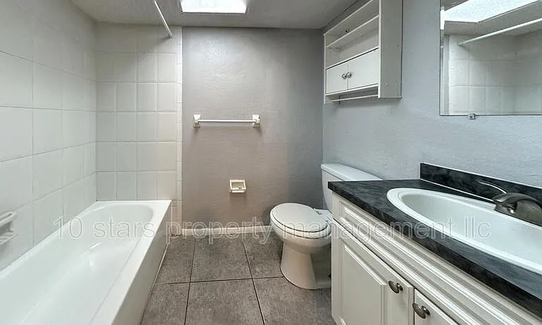 4725 39th Ave N #101 — Photo 16