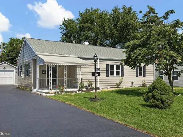 16 Lea Rd, New Castle, DE 19720