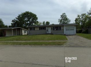 480 Skylark Dr, Florissant, MO 63031