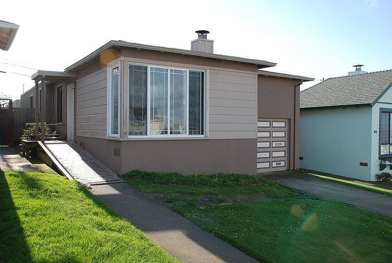 1st image of 792 Skyline Dr