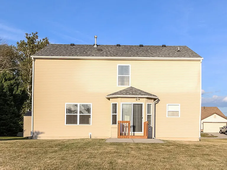 1237 Silver Ridge Ln — Photo 15