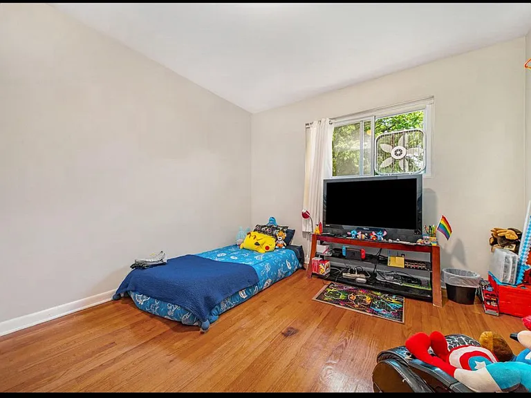 8423 S Westnedge Ave — Photo 7