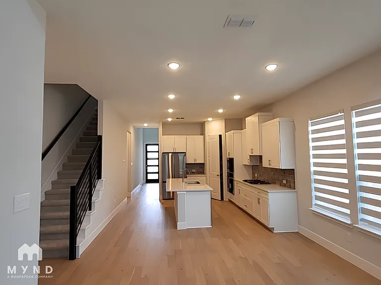3012 Eleanor Dr — Photo 4