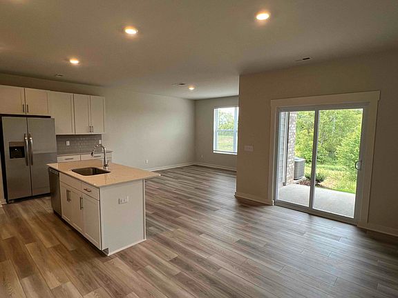 3rd image of 145 Rising Pvt Ln