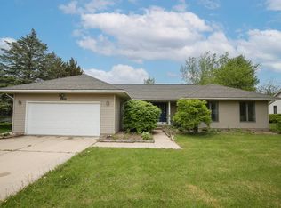 5905 Jefferson Ave, Midland, MI 48640