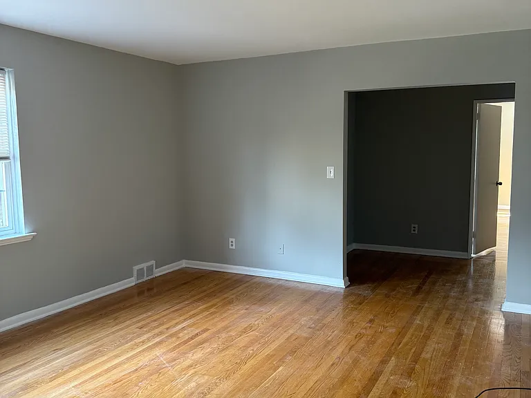 45 Morris Ave #18 — Photo 5