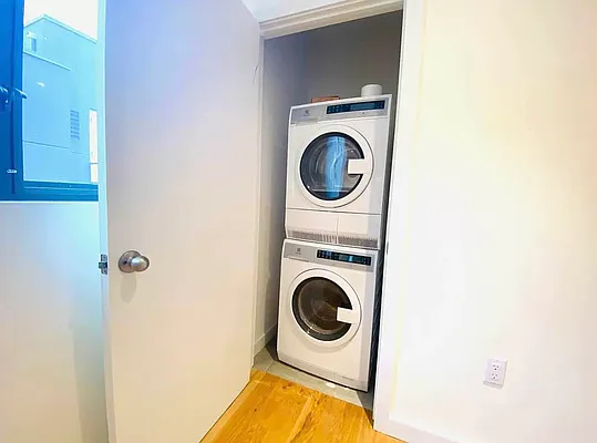 Rented by null | media 35