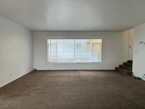216 Orange St, Oakland, CA 94610