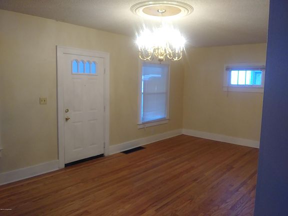 4th image of 4133 Larkwood Ave