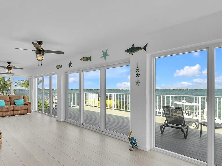 441 La Fitte Rd — Photo 29