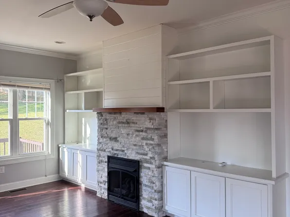 433 Summers St NE, Abingdon, VA 24210
