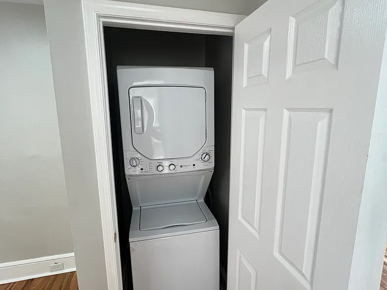1208 N Tatnall St #1 — Photo 7