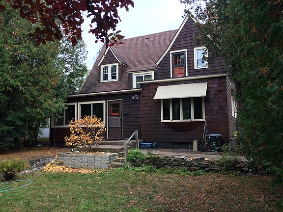 4th image of 1036 Pine St