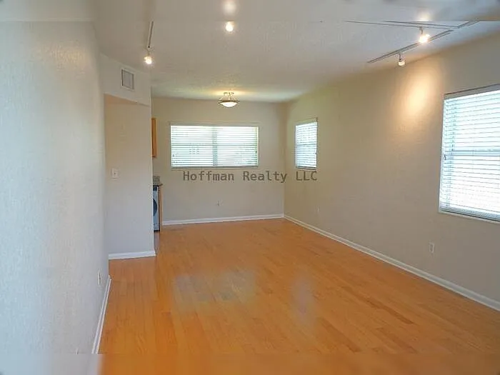 212 S Church Ave #212 — Photo 2