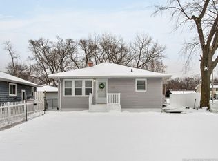 1168 S 4th St, Aurora, IL 60505