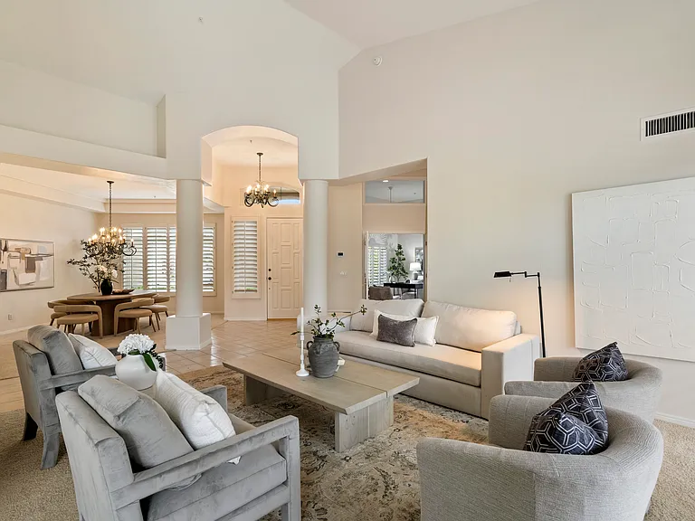 9148 N 115th Way — Photo 3