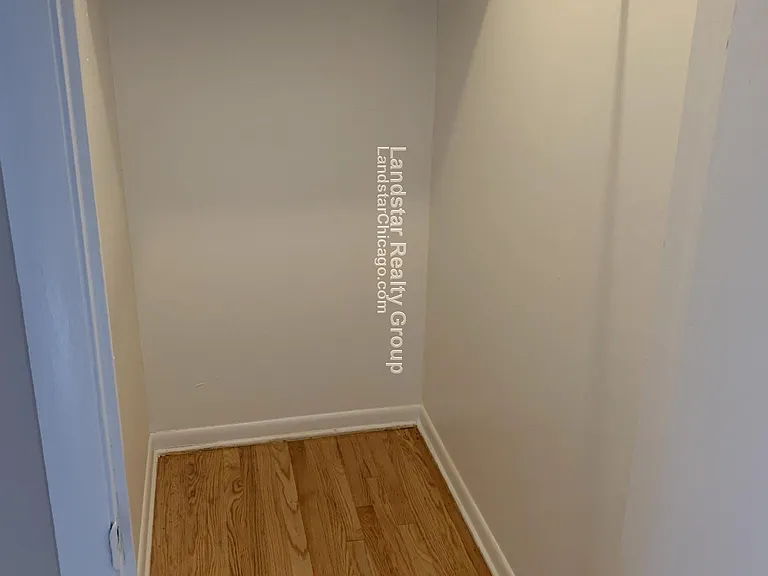 4924 Mulford St #3E — Photo 12