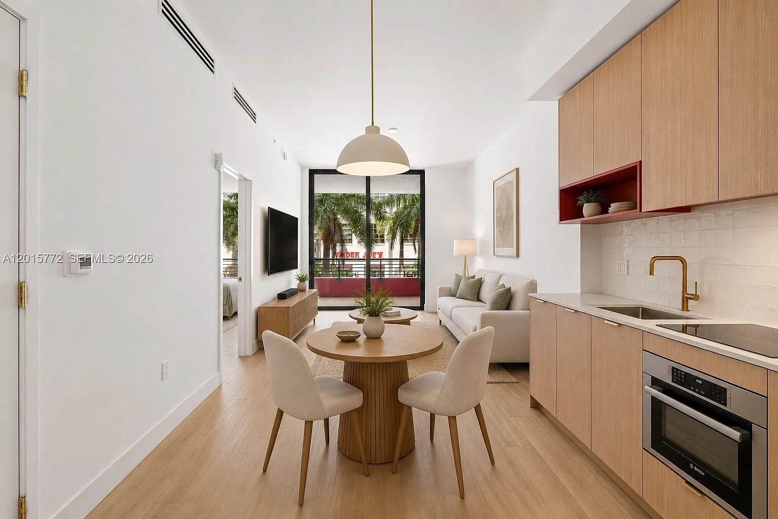 1 bed, 2.0 bath, 786 sqft, $3,950 — Photo 3