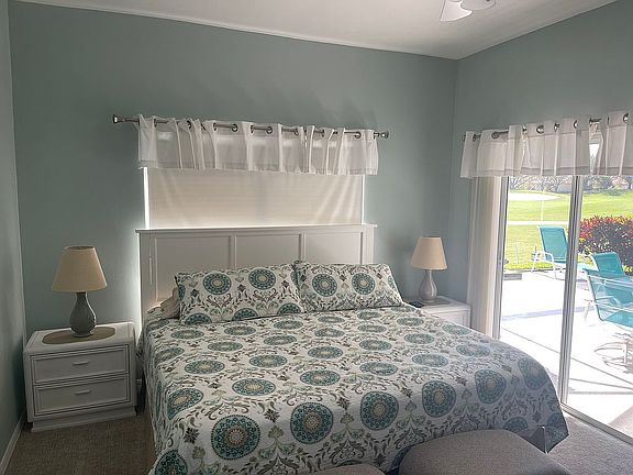 3rd image of 7080 Falcons Glen Blvd