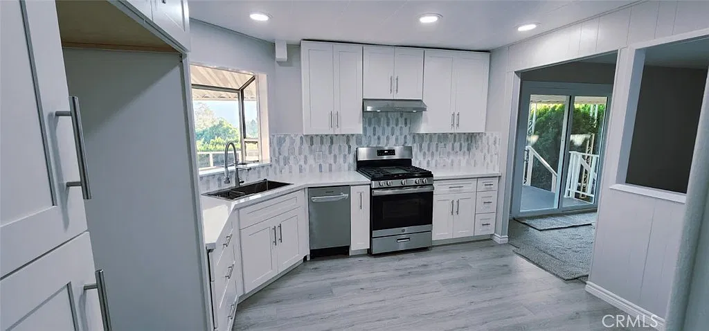 2 bed, 1440 sqft, $2,950 — Photo 2