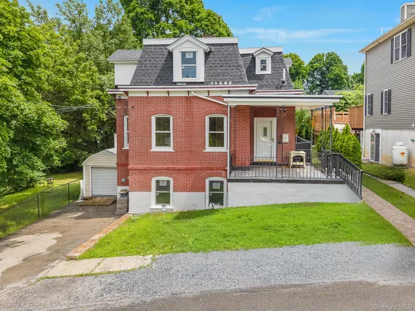 10 Robinson Street, Beacon, NY 12508