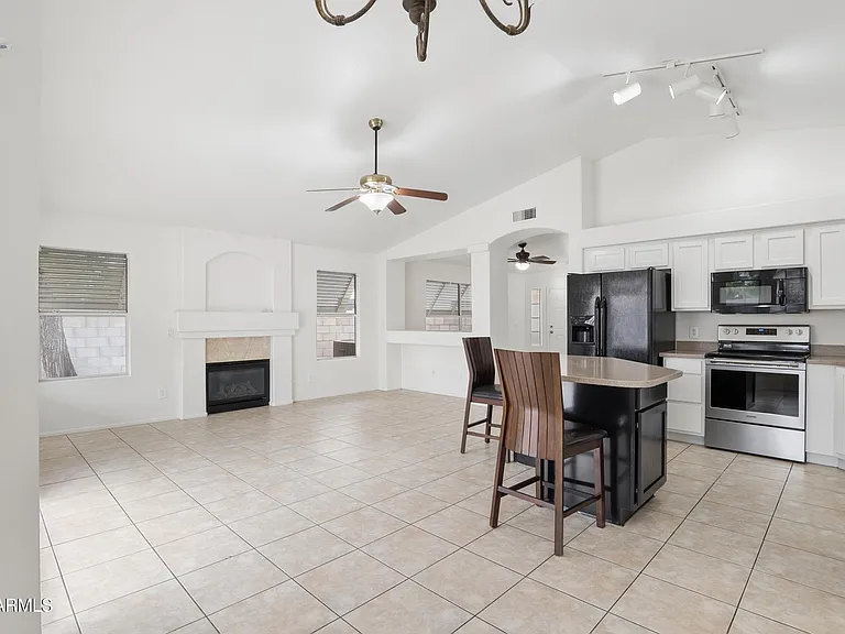 15661 W Hammond Dr — Photo 13