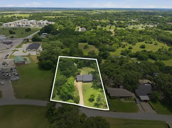 316 Shadywood Ln, Seagoville, TX 75159