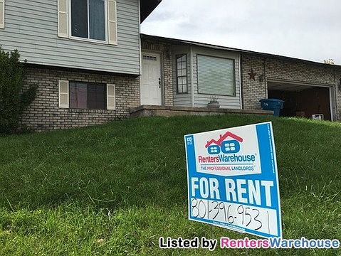 2nd image of 797 W Carter Dr